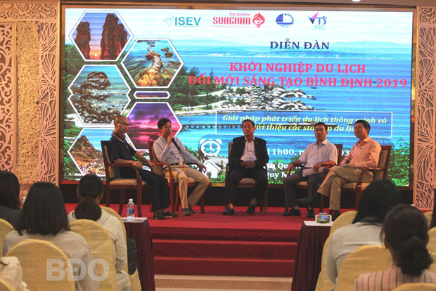 Diễn đàn trao đổi về các mô hình du lịch sáng tạo tại Hội thảo khởi nghiệp du lịch thông minh Bình Định năm 2019, với sự tham gia của các chuyên gia, nhà quản lý, DN, start-up trong lĩnh vực du lịch.